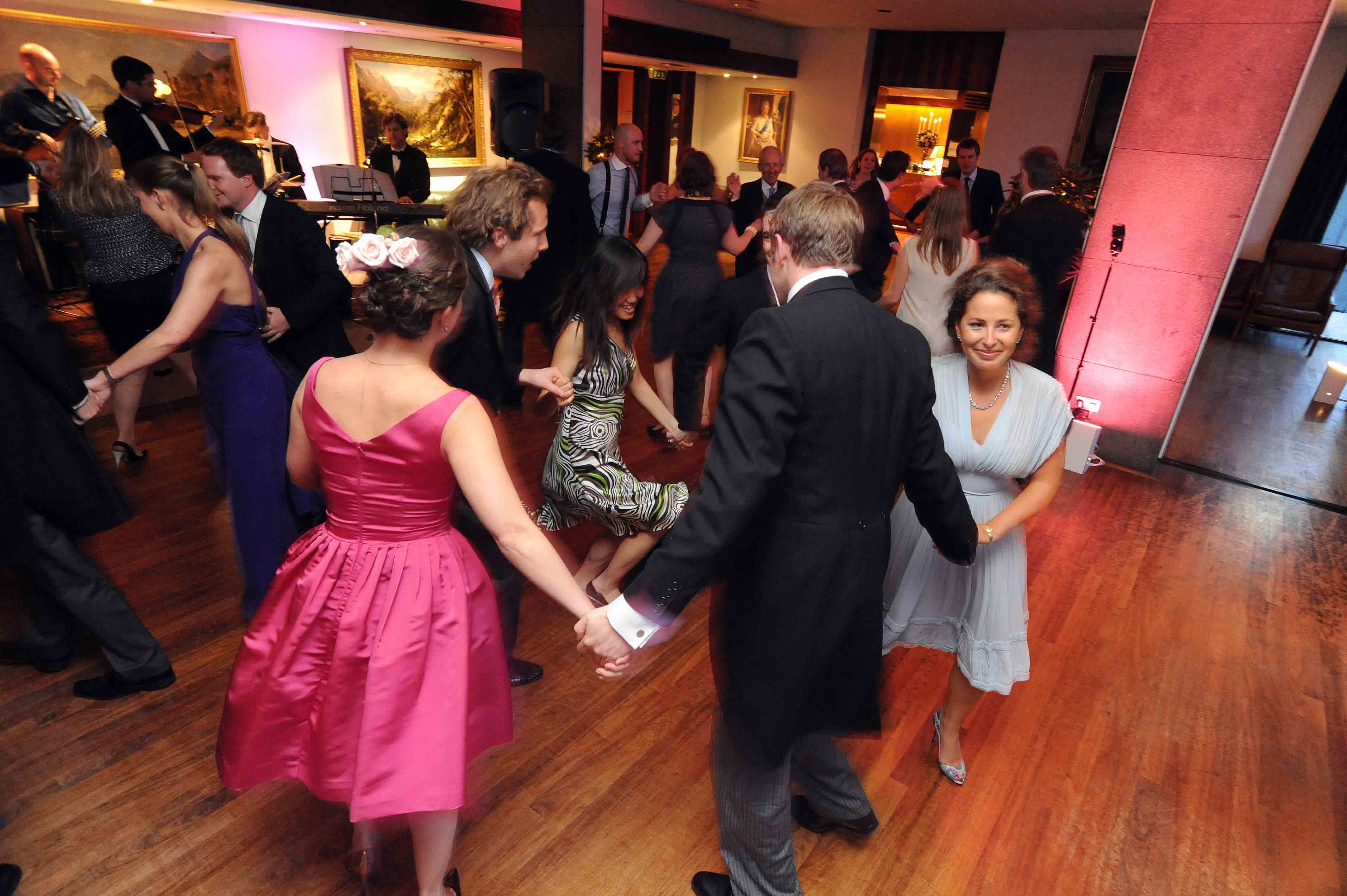 scottish country dancing instructions